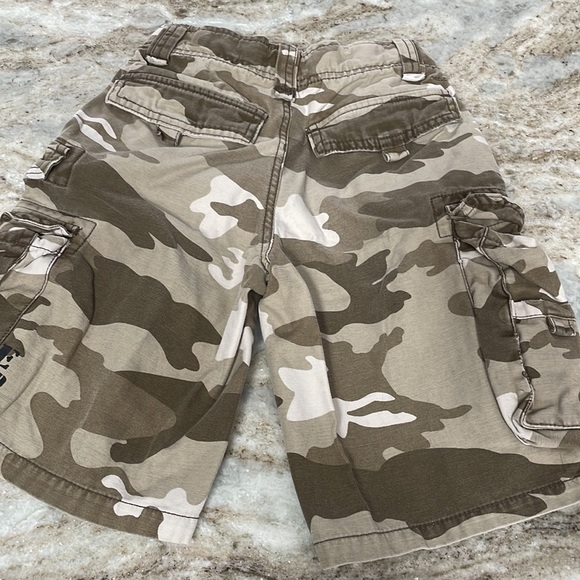 Camo desert shorts. - Picture 3 of 3